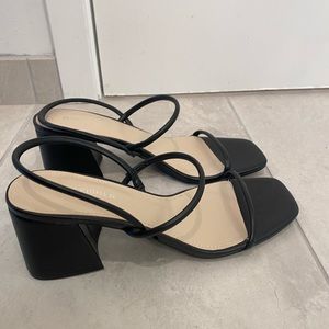 MARC FISHER HEELS NEVER WORN